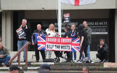 UK Riots Erupt in Farage’s ‘Pure Cold Rage’
